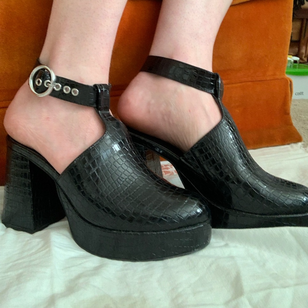 Current Mood Like A Bad Girl Platform Heels